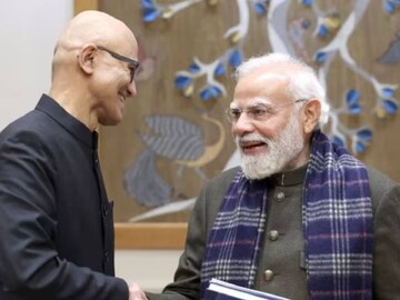 സത്യ നാദെല്ലയും പ്രധാനമന്ത്രി നരേന്ദ്ര മോദിയും